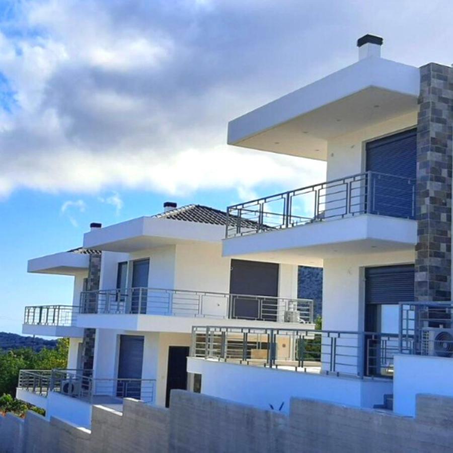 Oktonia Apartments-evia *